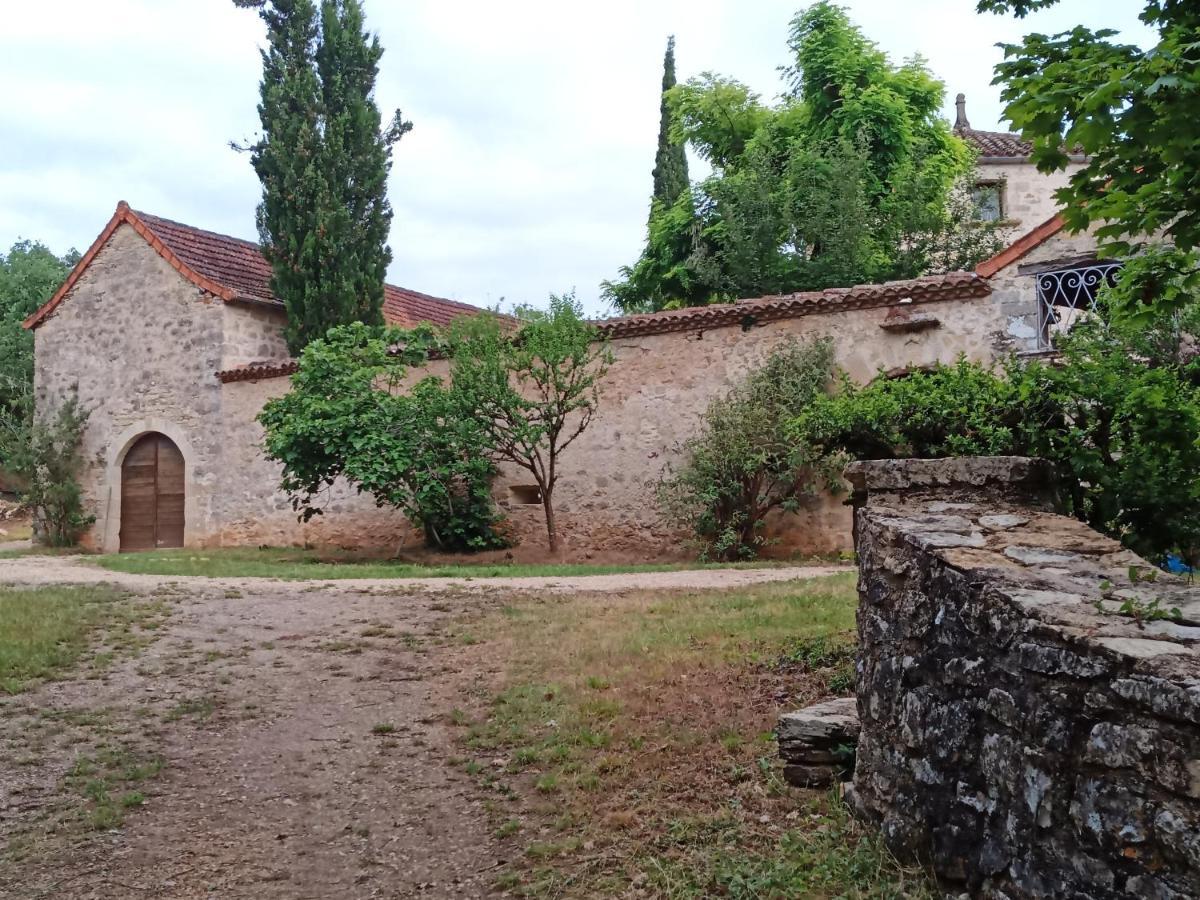 Les Granges De L Abbaye Bed and Breakfast Ginals Eksteriør billede